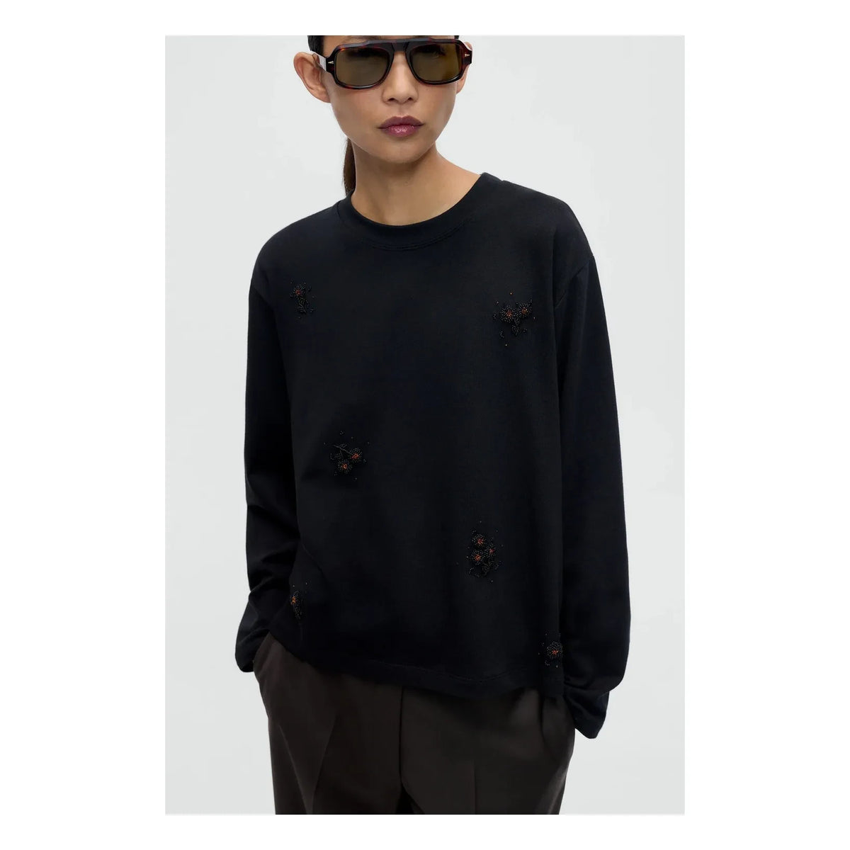 Cordera - Embroidered T-Shirt | Black