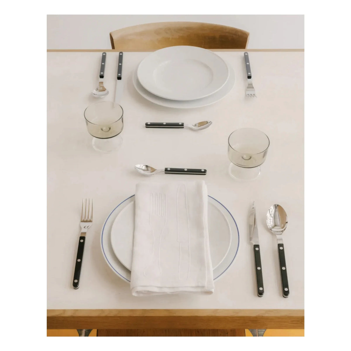 Sabre - 24-Piece Cutlery Set | Black