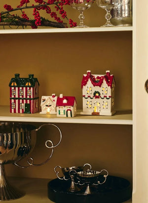 Anna + Nina - Santa LED Light House | White
