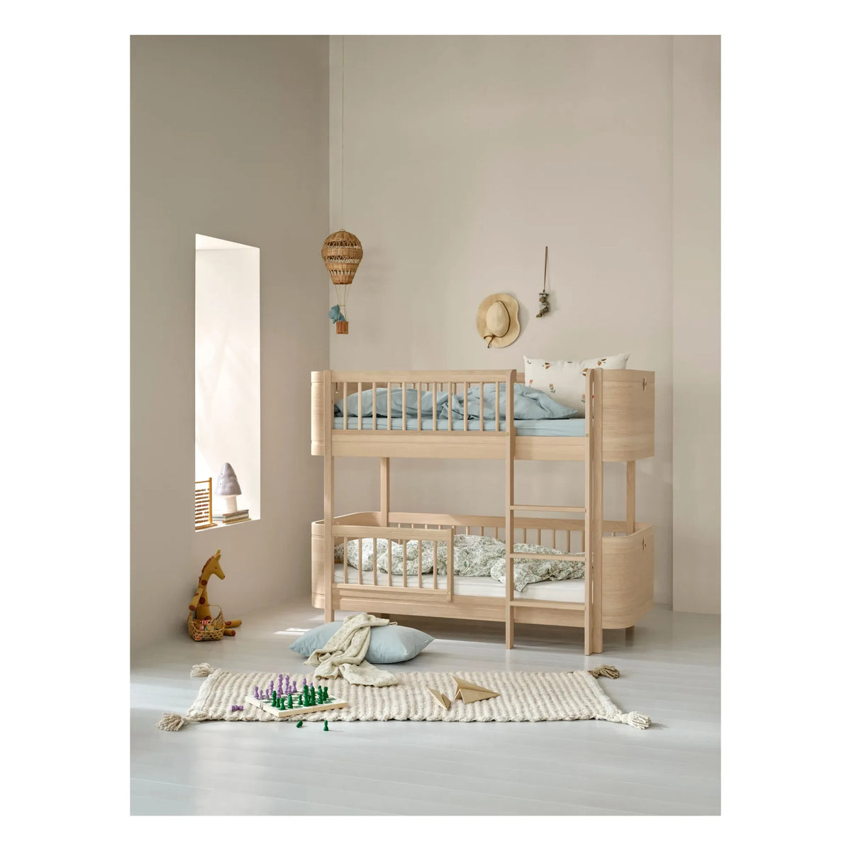 Oliver Furniture - Oak Wood Mini+ mid-high bunk bed | Oak