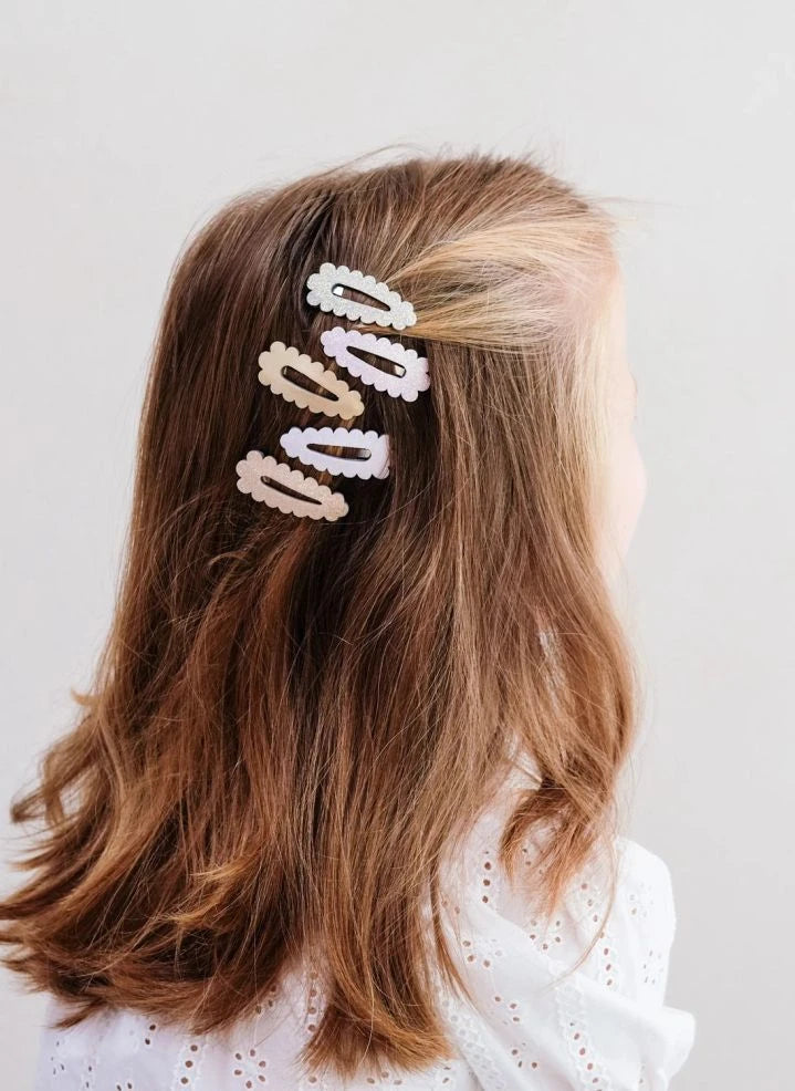 Mimi & Lula - 5-piece Mini Glitter Scalloped Hair Clip Set | Pink