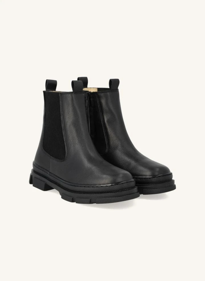 Angulus - Black Leather Chelsea Boots | Black