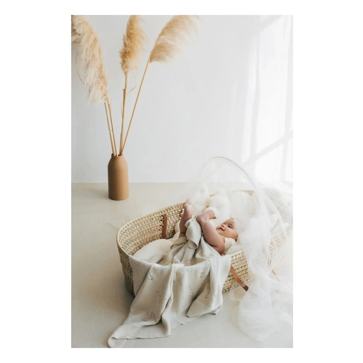 Babyshower - Natural Wicker Crib