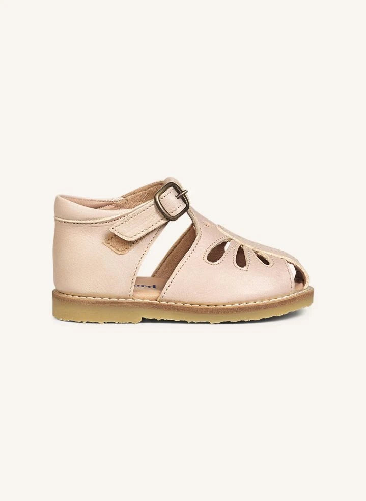 Petit Nord - Butterfly Striped Sandals | Cream