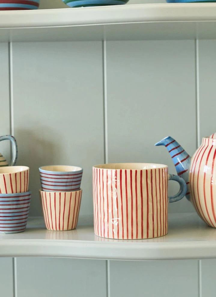 Anna + Nina - Percy Mug | Red