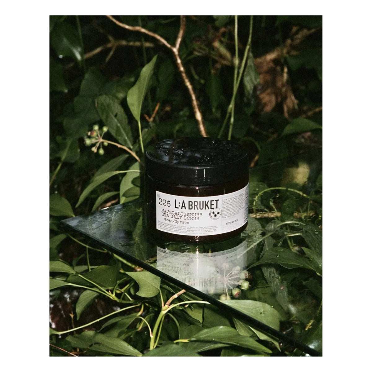 L:A BRUKET - 226 Ladin Sea Salt Scrub - 420 g