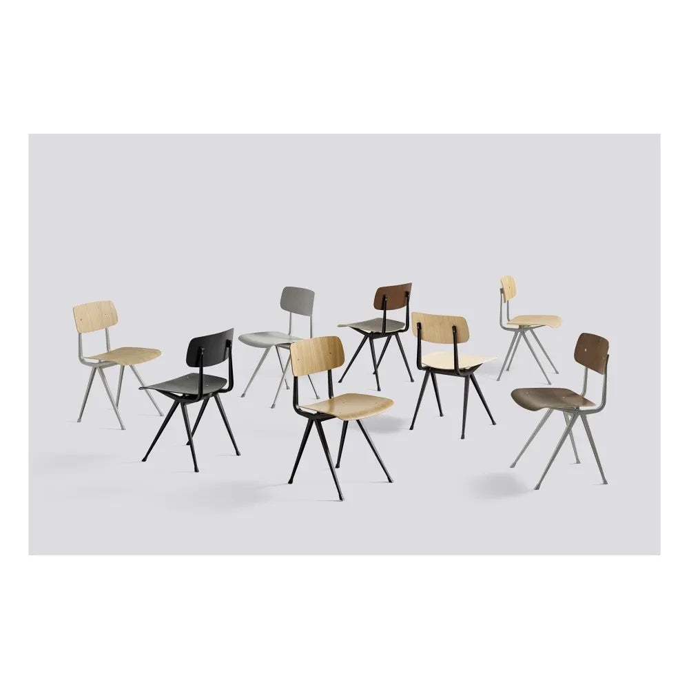 Hay - Result Colorful Oak Chair - Friso Kramer & Wim Rietveld Reproduction | Black