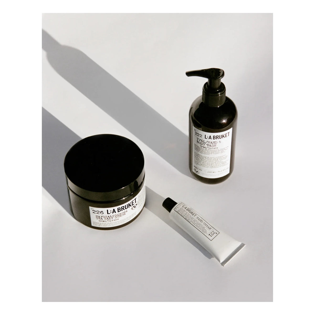 L:A BRUKET - 226 Ladin Sea Salt Scrub - 420 g