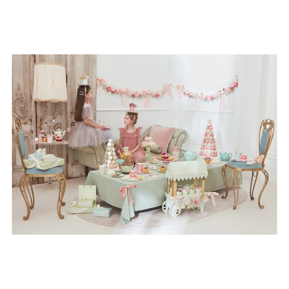Meri Meri - Macaron Pyramid Paper Napkins - Set of 8