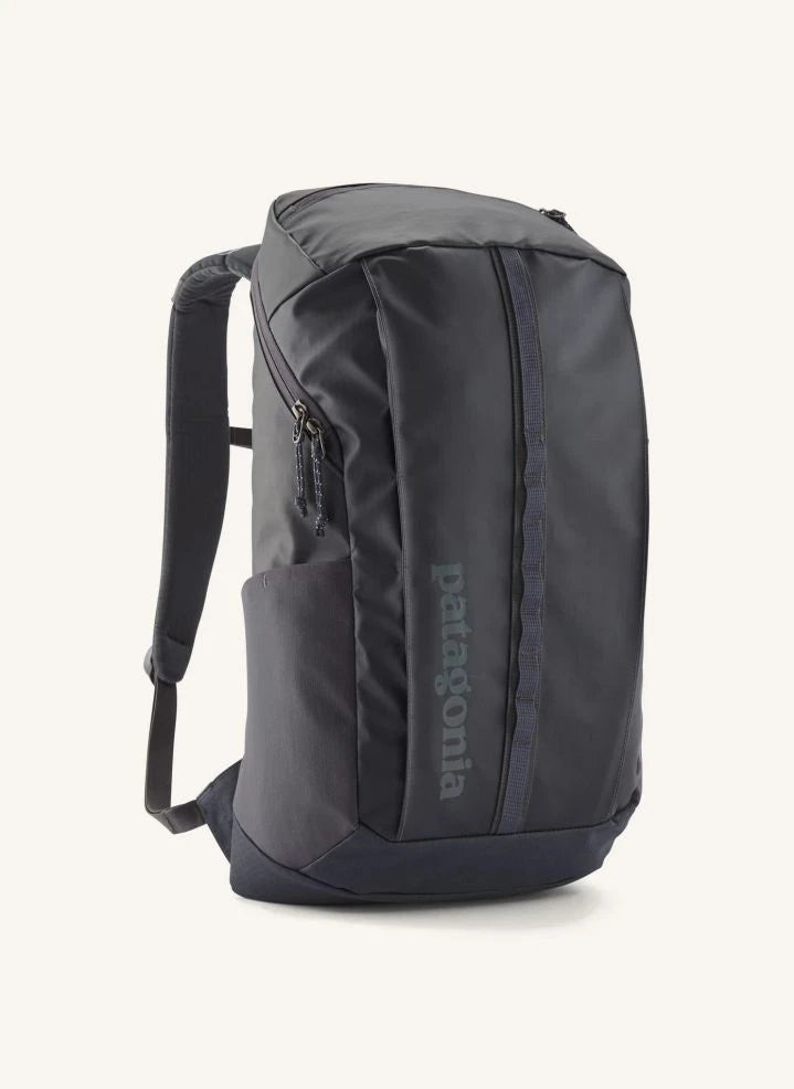 Patagonia - Black Hole 25L Bag | Dark Gray