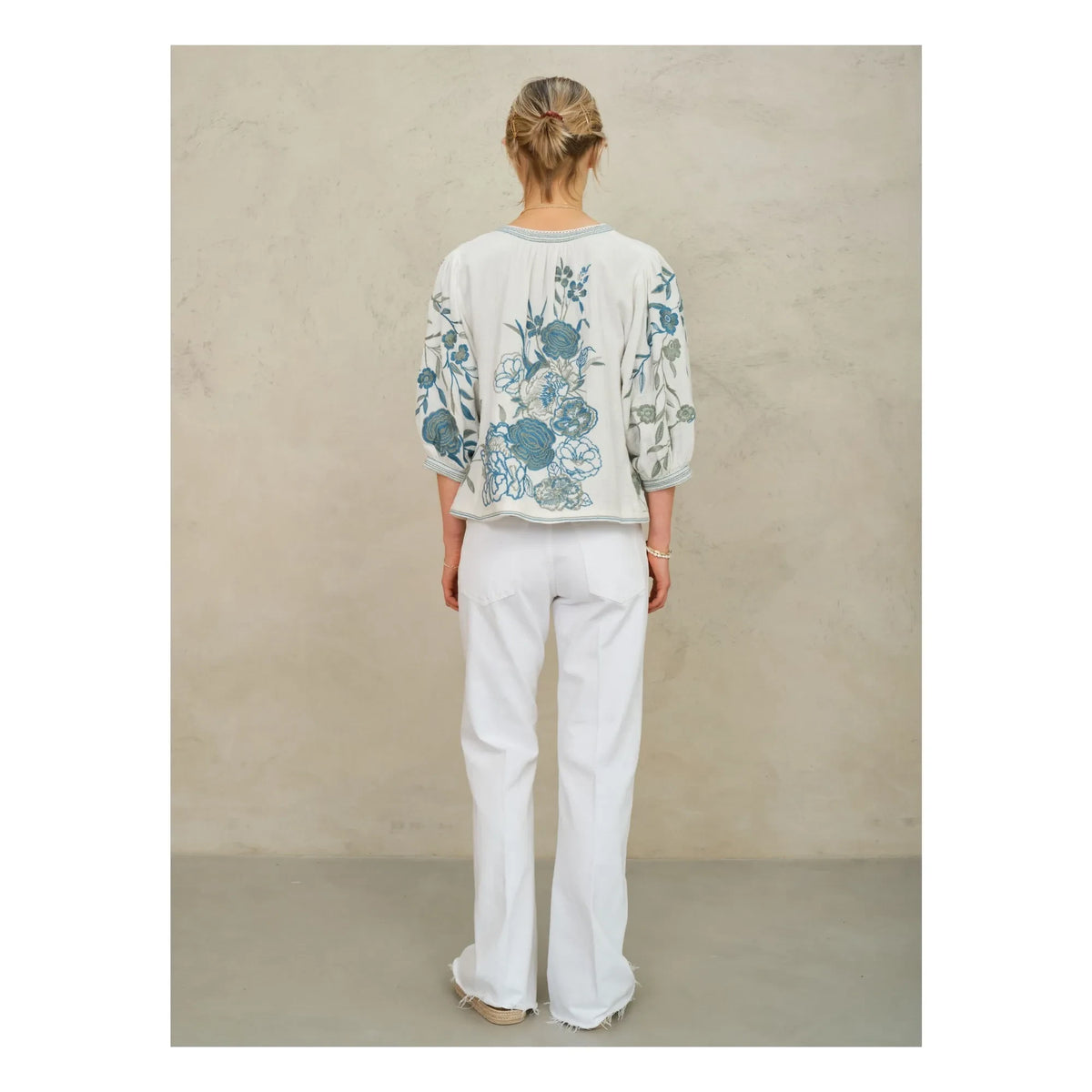 M.A.B.E. - Ori Embroidered Cotton Jacket | Blue