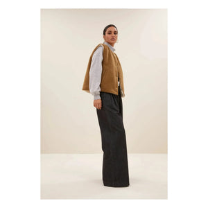 By Bar - Joelle Sleeveless Jacket | Camel
