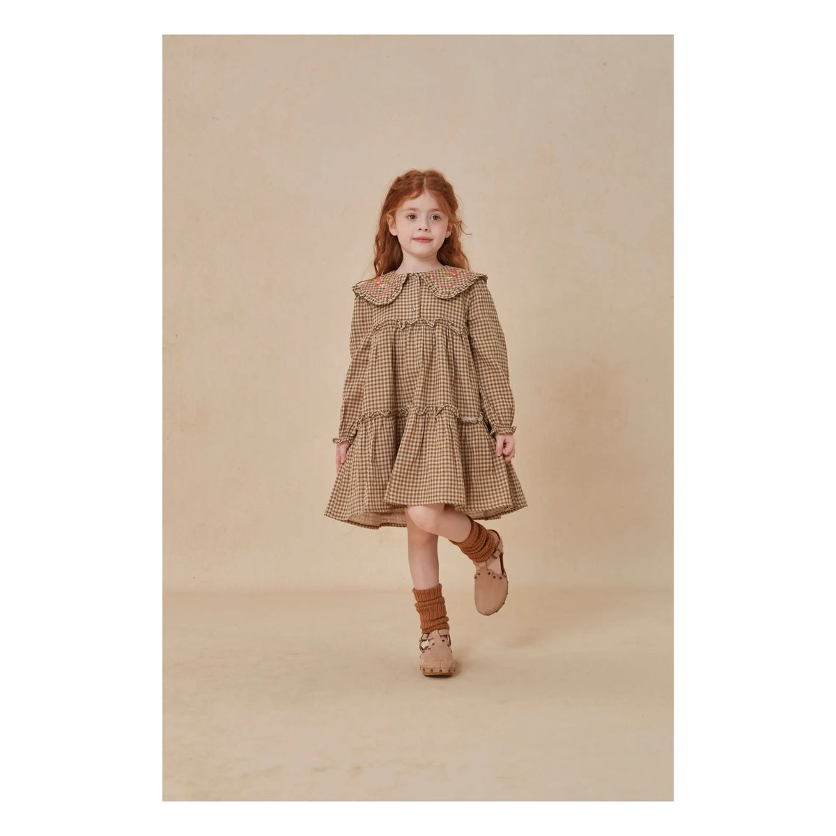 C'era Una Volta - Viola Carreaux Embroidered Claudine Collar Dress | Khaki Brown