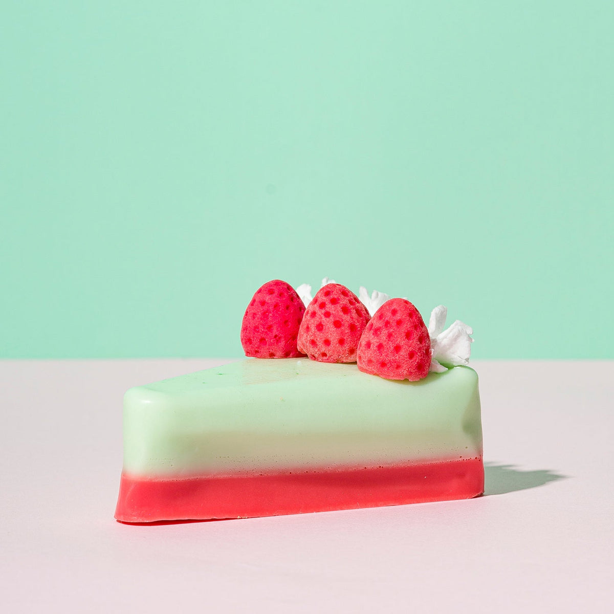 Baveal – Cake Art Strawberry Cake Design Moisturizing Hand and Body Soap