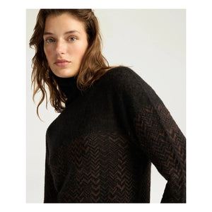 Momoni - Twain Alpaca Sweater | Brown