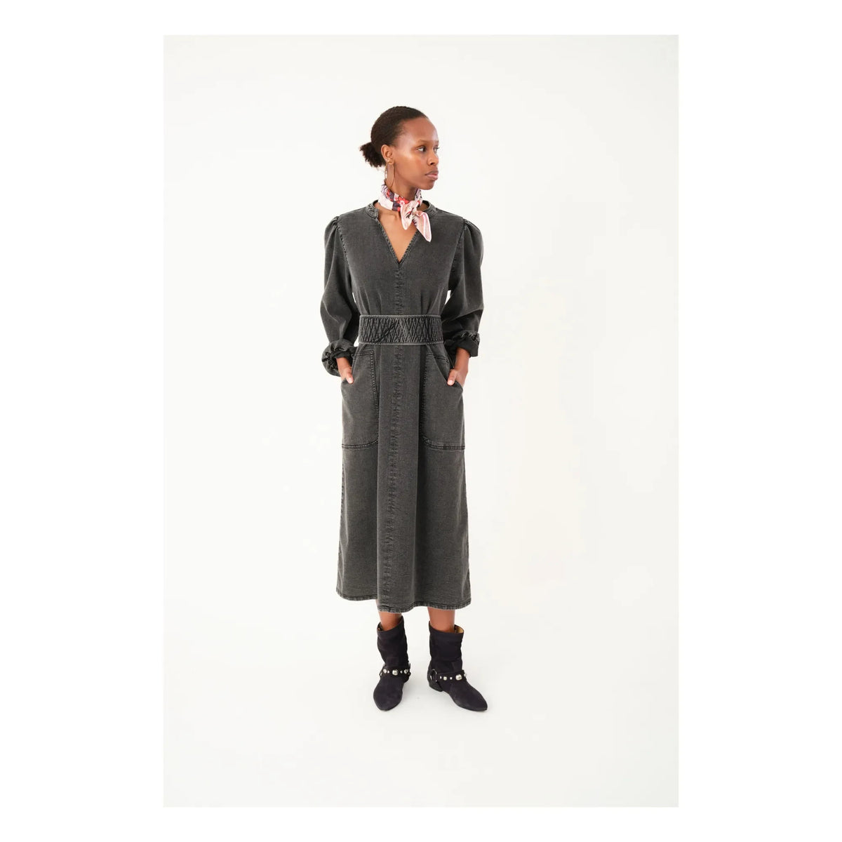 Lollys Laundry - Belted Denim Paris Dress | Washed Black