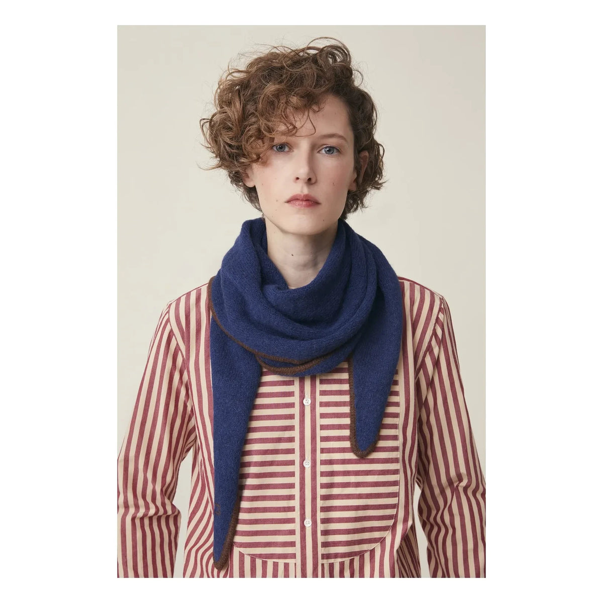 Moismont - Elly Shawl No. 218: Alpaca and Cotton | Royal Blue