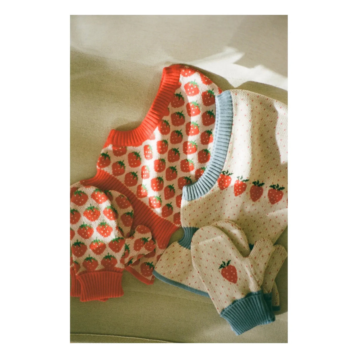 Flöss - Louise Pois Fingerless Gloves | Cream