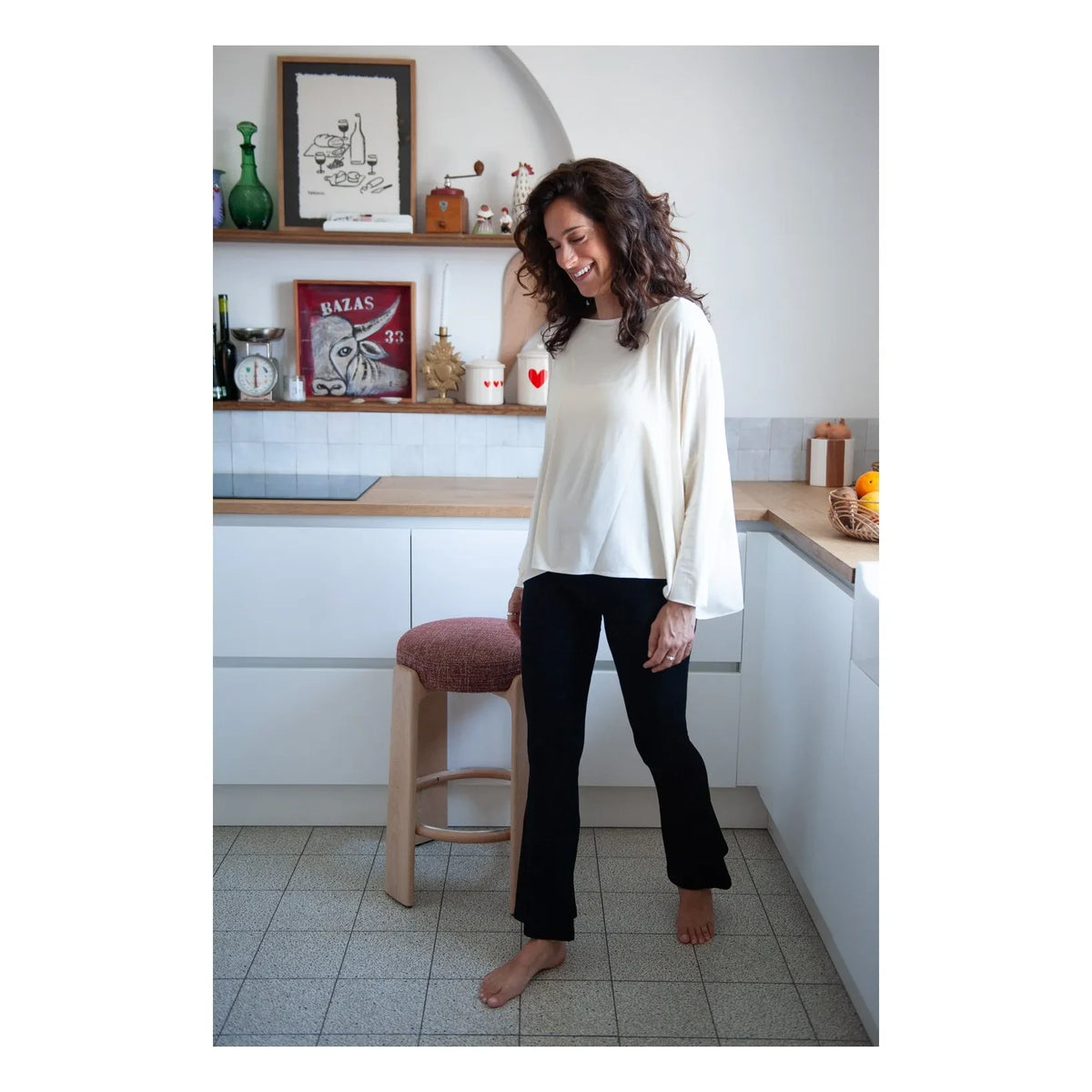 Mama Hangs - Mama Flow Maternity Flare Leggings | Black