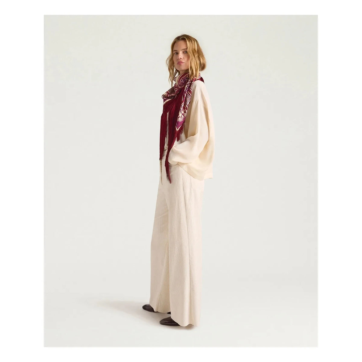 Momoni - Aoki Bis Cotton Trousers | Cream