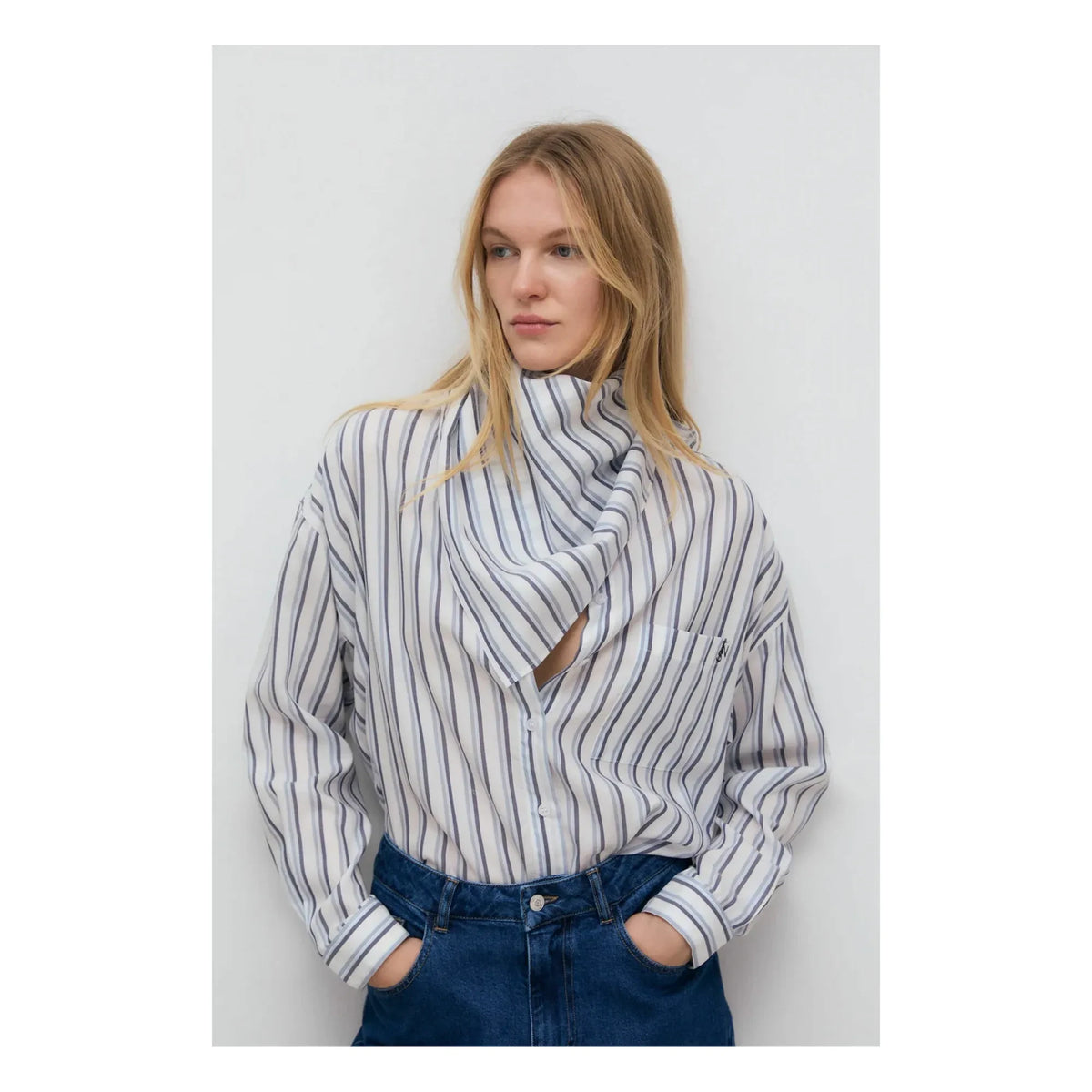 the new society - Estela Carreaux Scarf | Mavi