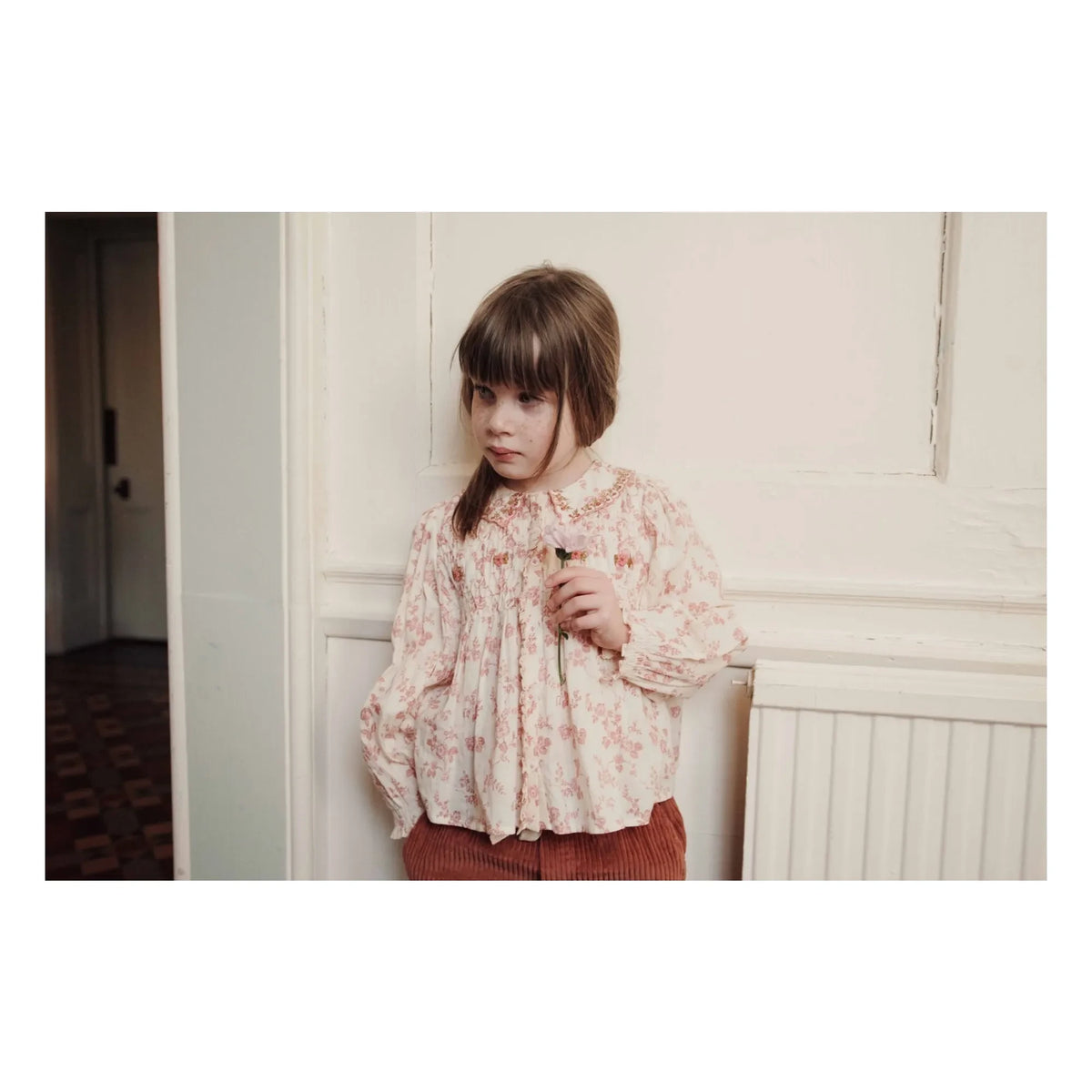 Emile et Ida - Organic Cotton Floral Gathered Blouse | Ecru