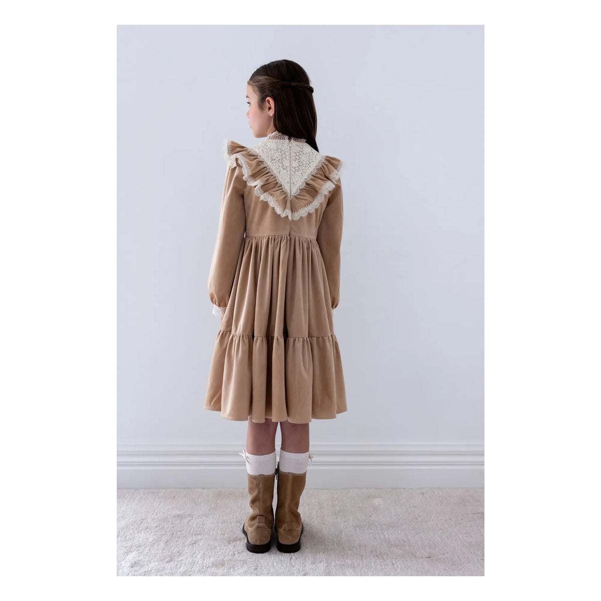 petite Amalie - Lace Collar Dress | Beige