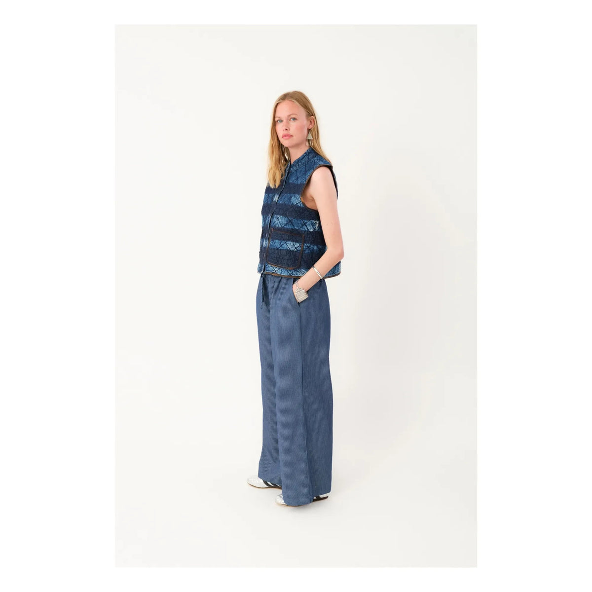 Lollys Laundry - Cairo Sleeveless Quilted Vest | Blue
