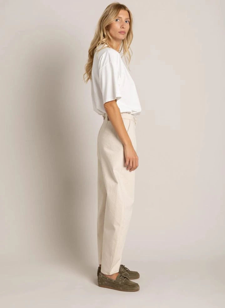 Smallable Woman - Jean Barrel London | Ecru