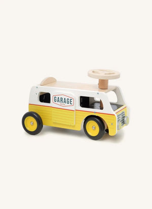Vilac - Van Garage Carrier