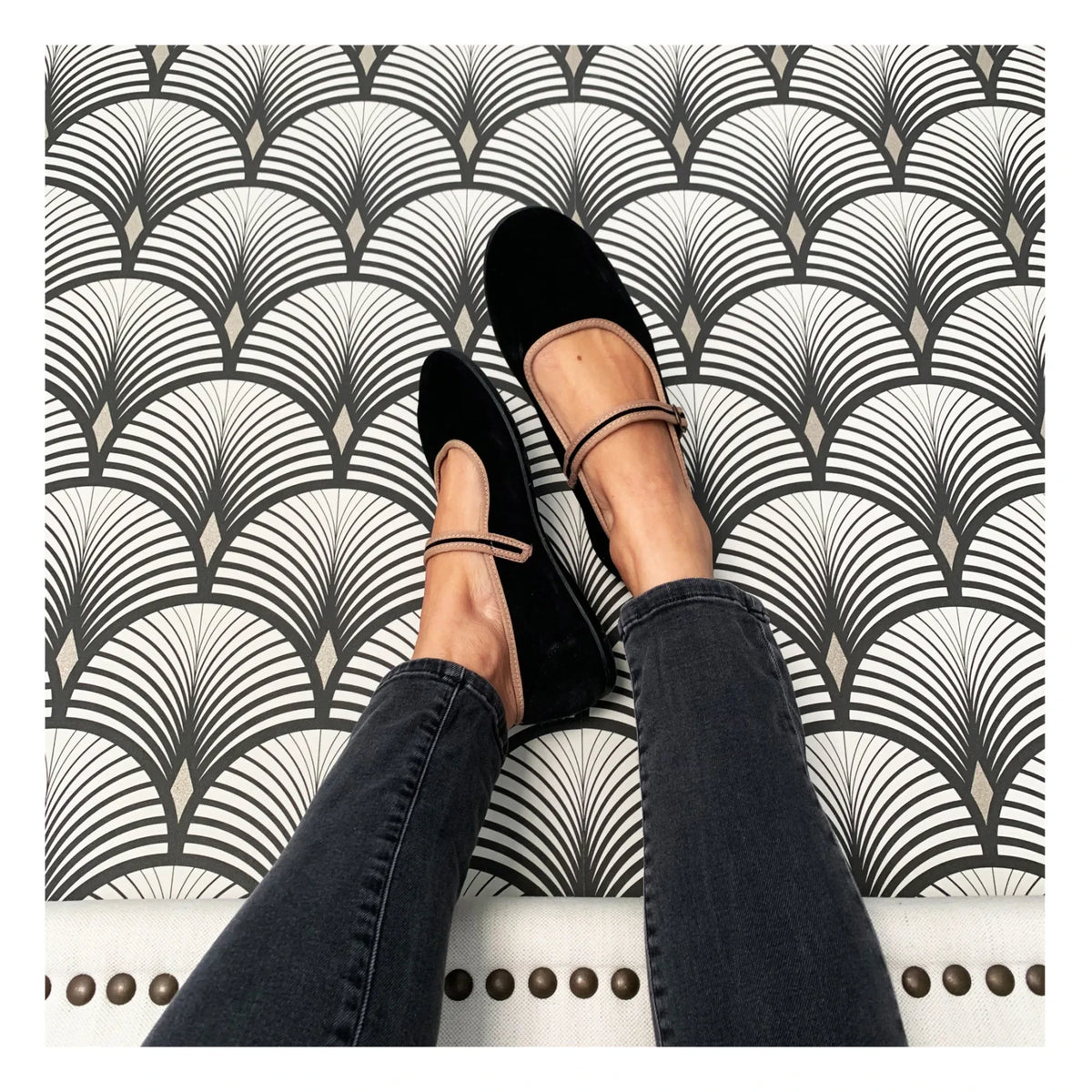 Hermosilla - Paris Ballet Flats - Women's Collection | Black