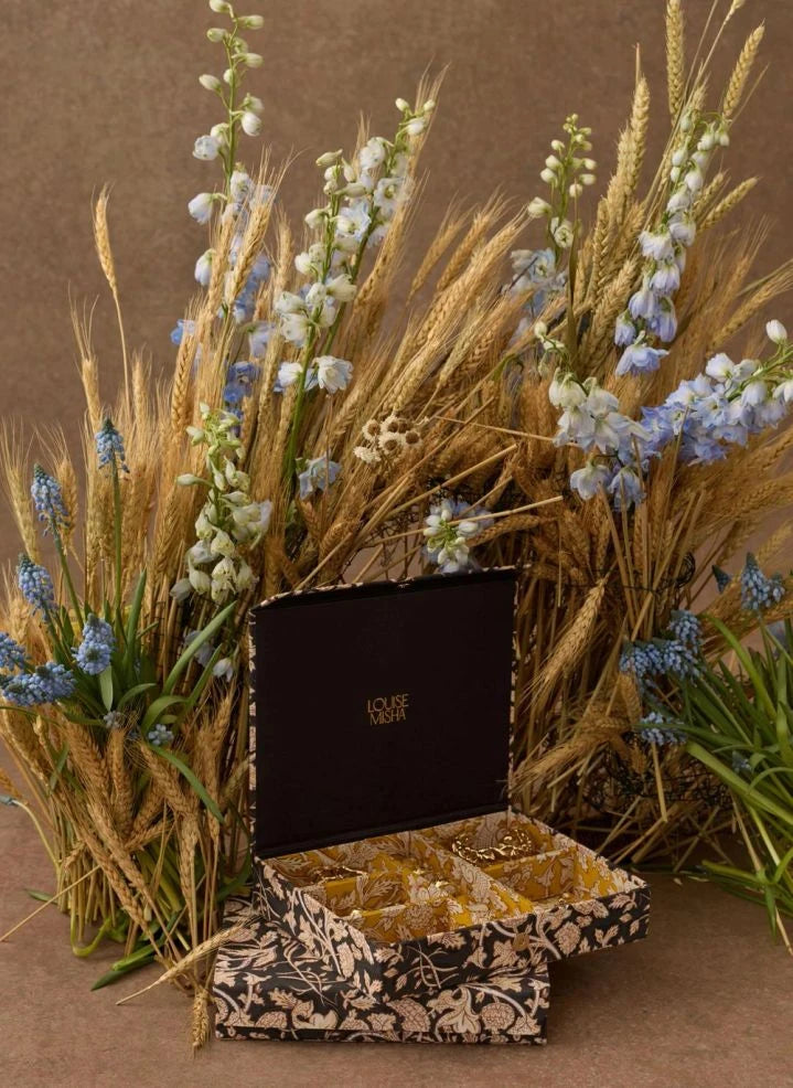 Louise Misha - Soumaa Jewelry Box | Black