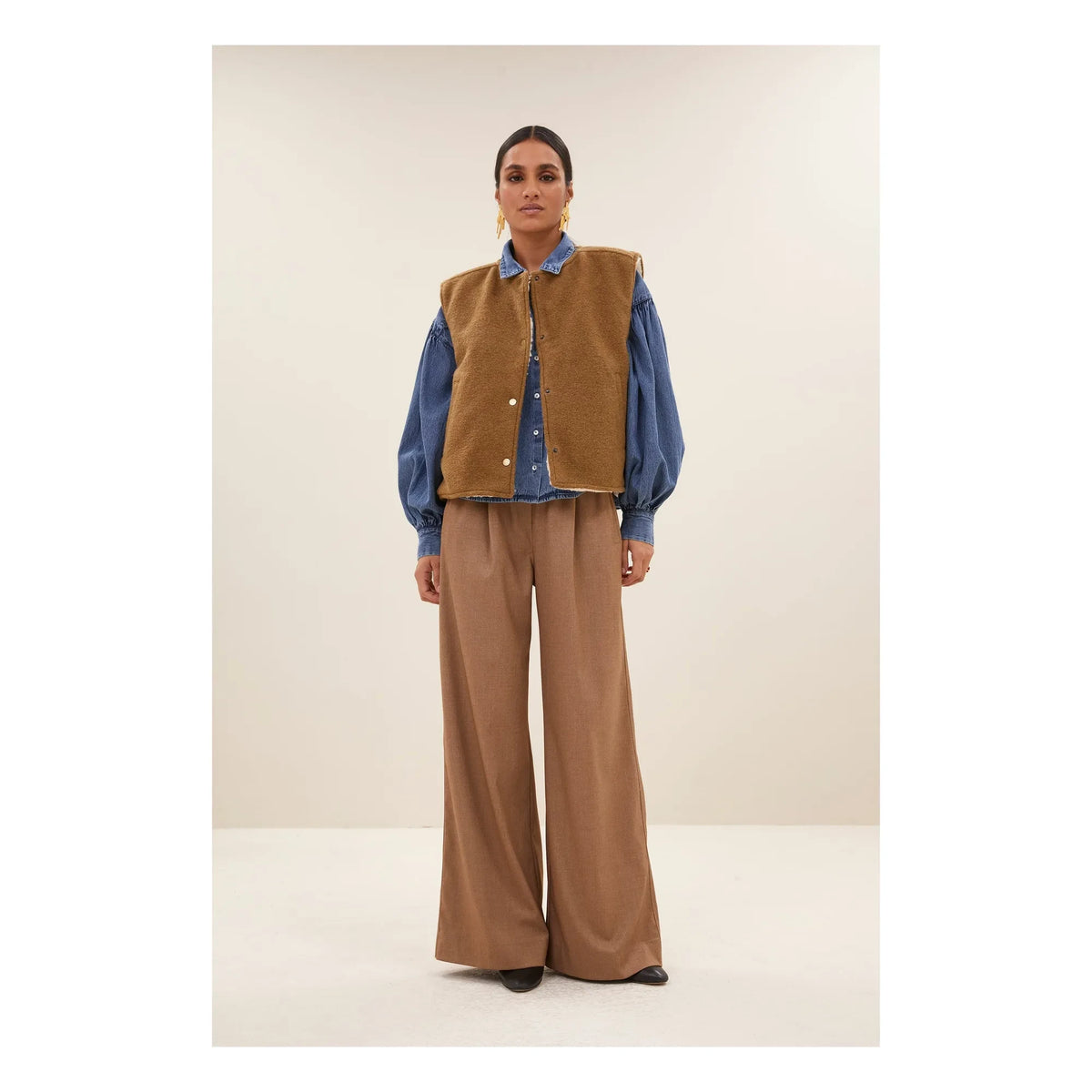By Bar - Joelle Sleeveless Jacket | Camel