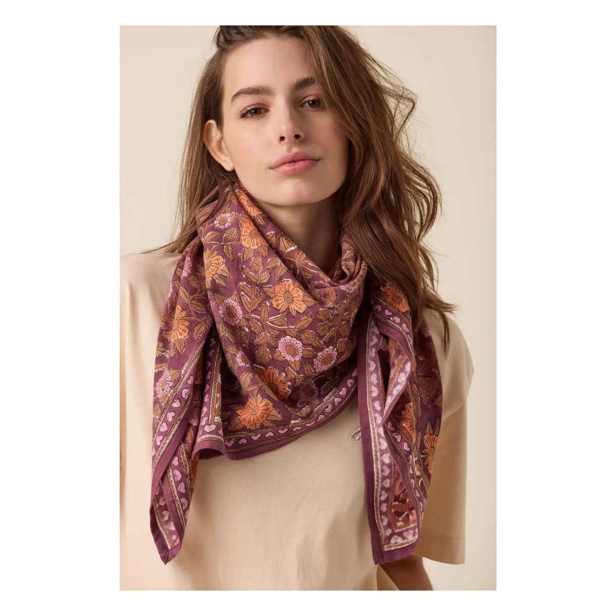 Apaches - Large Scarf Latika Hearts | Brown