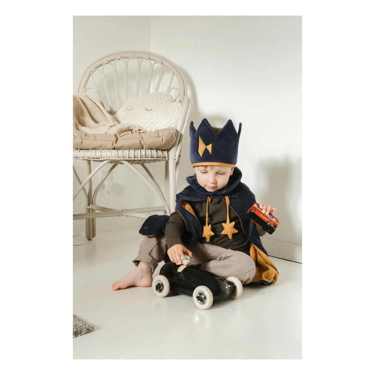 Fabelab - Velvet Cloak and Crown | Night Blue