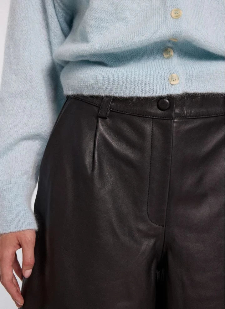 Nitah - Karl Shorts | Black