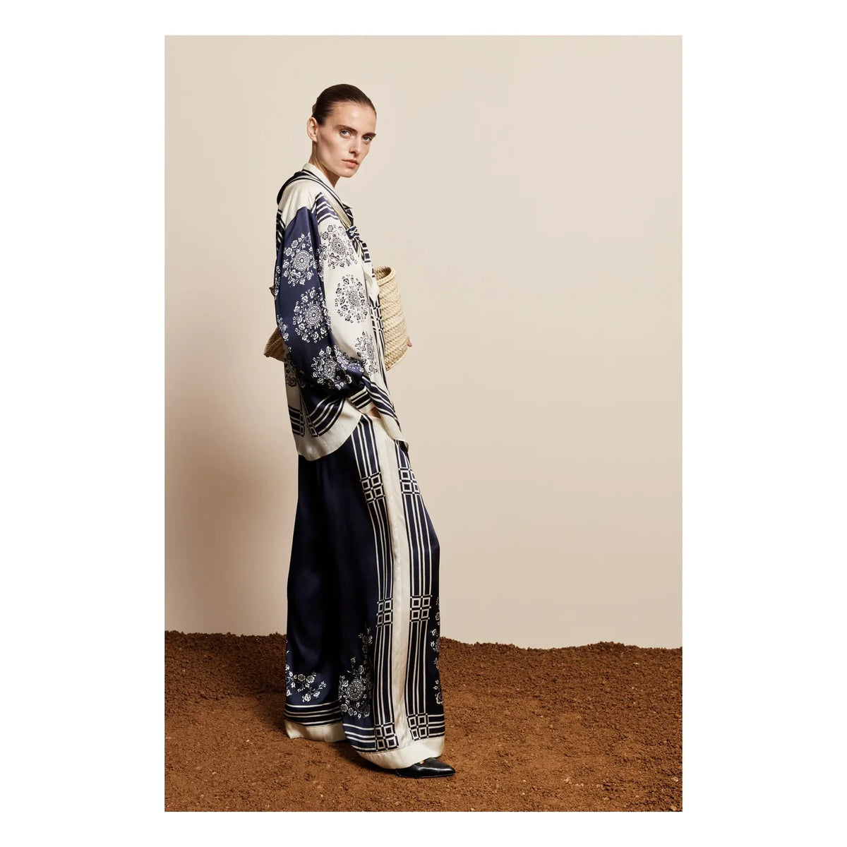 Alémais - Banderra Silk Scarf Shirt | Navy