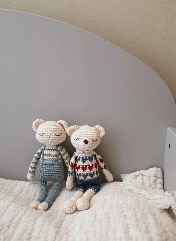 Patti Oslo - Heart-Detail Polar Bear Plush Toy | White