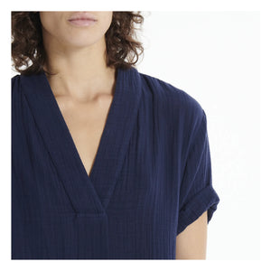 Xirena - Avery Cotton Muslin Top | Navy