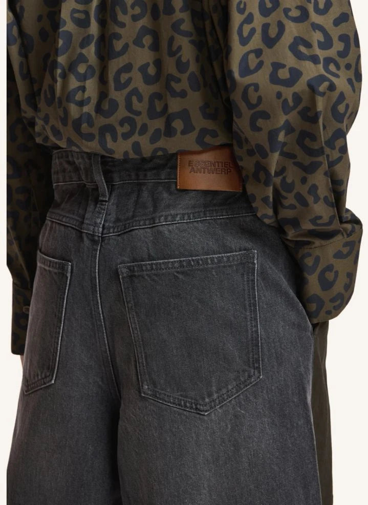 Essentiel Antwerp - Jean Krisp | Green