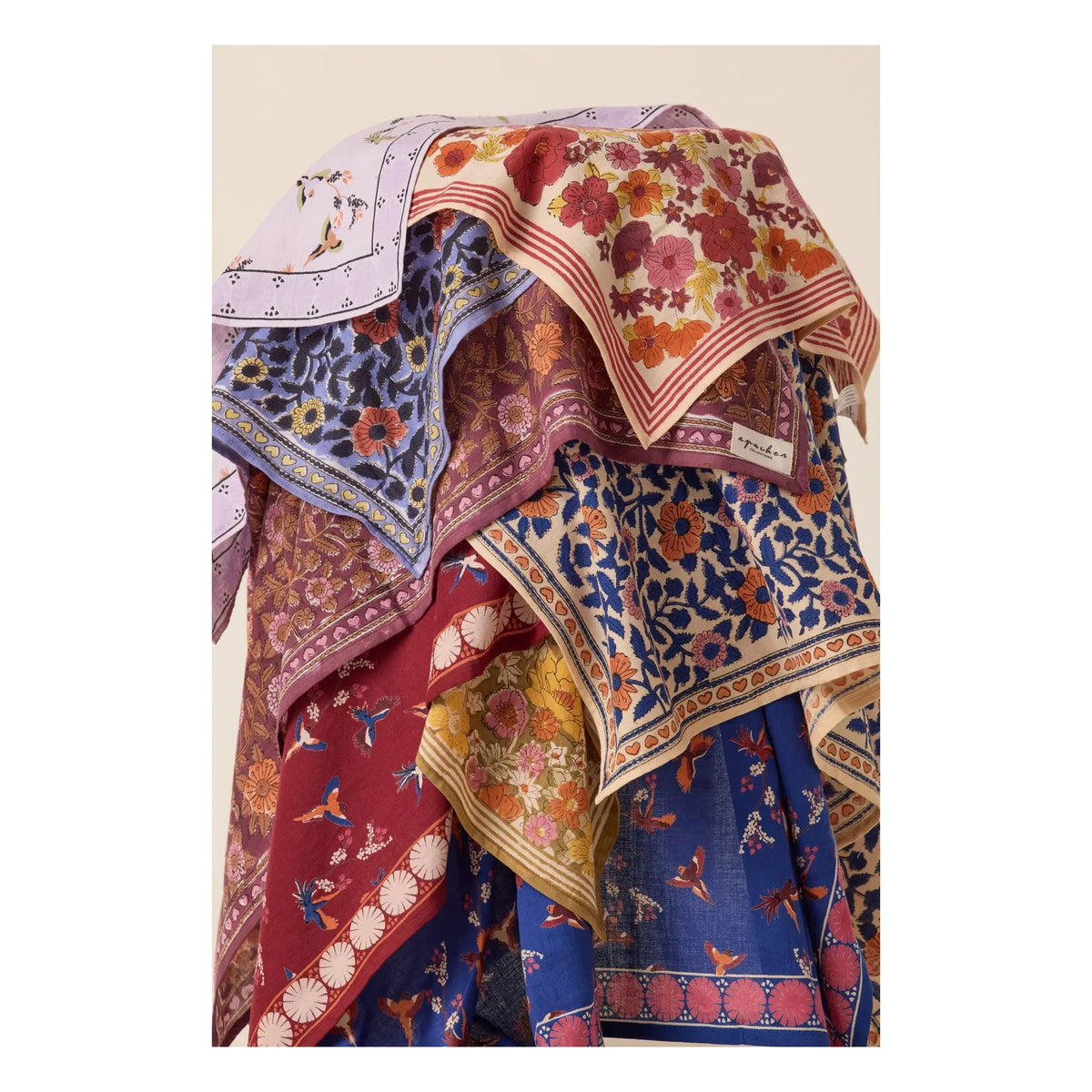 Apaches - Manika Fleuri Small Scarf | Beige