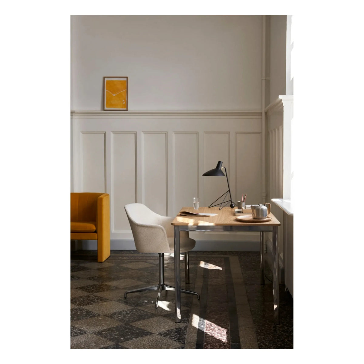 & Tradition - Tripod HM9 Table Lamp | Black
