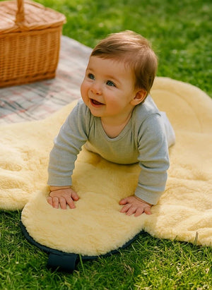 Kaiser - Naadja lambskin baby car seat insert | Khaki