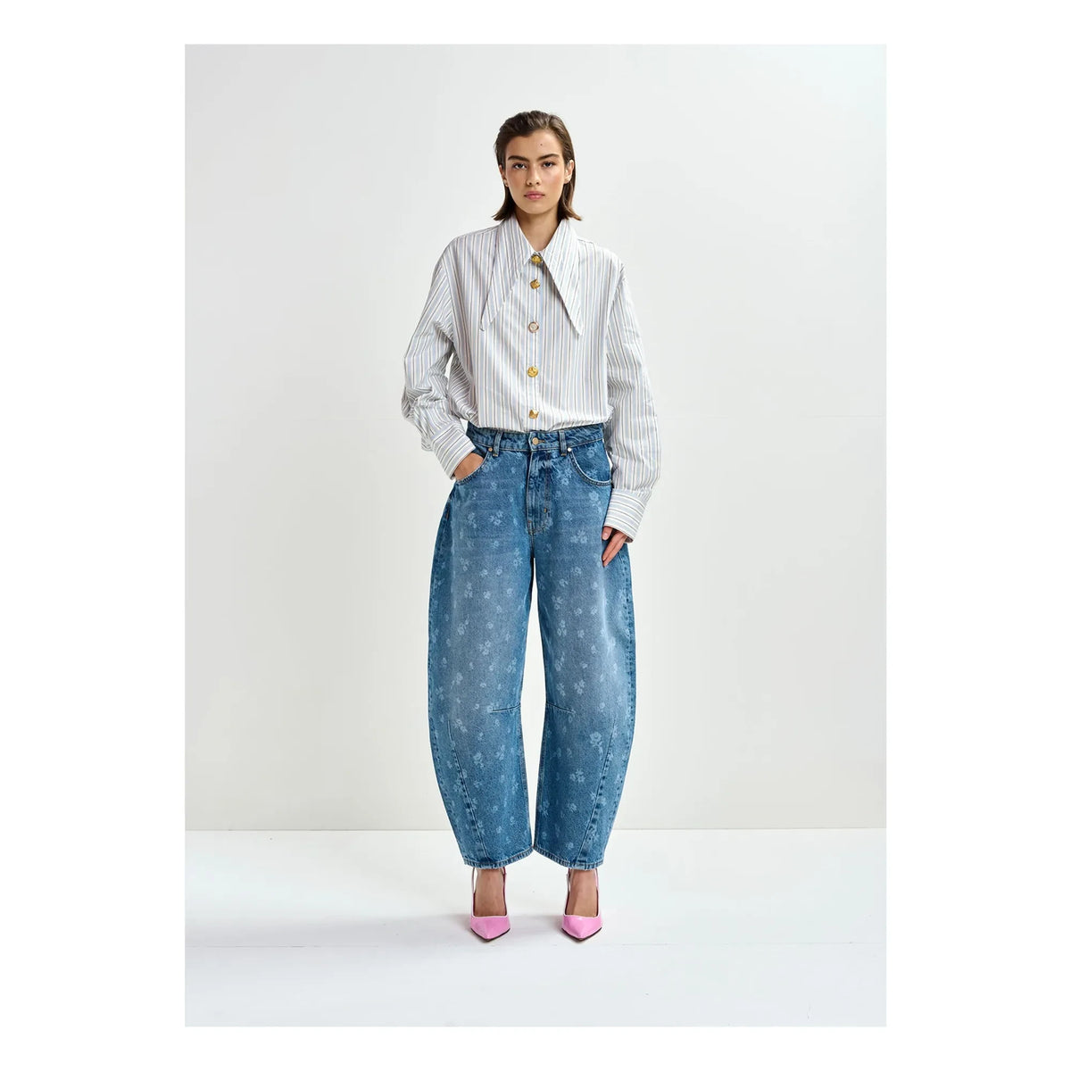 Essentiel Antwerp - Jean Barrel JO1 | Blue