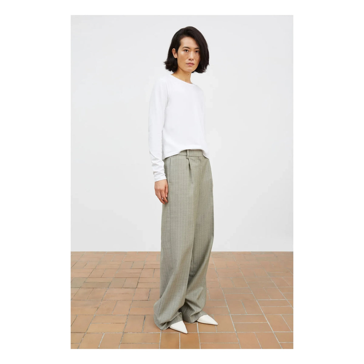 Skall Studio - Thom Striped Wool Trousers | Light Grey