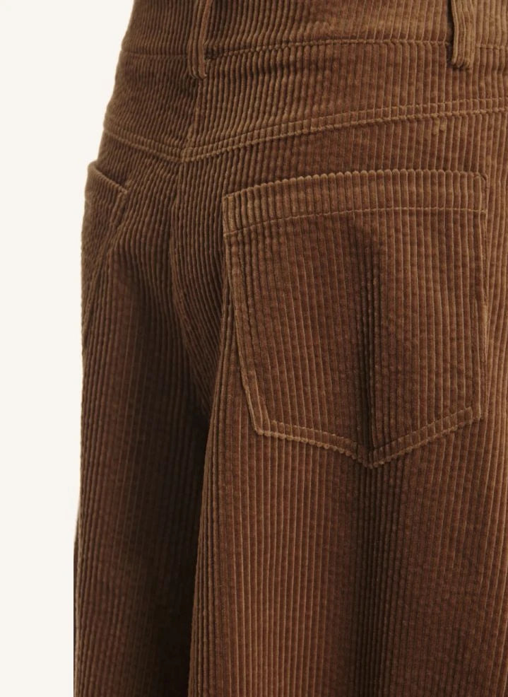 Essentiel Antwerp - Kigi Bermuda Shorts | Brown