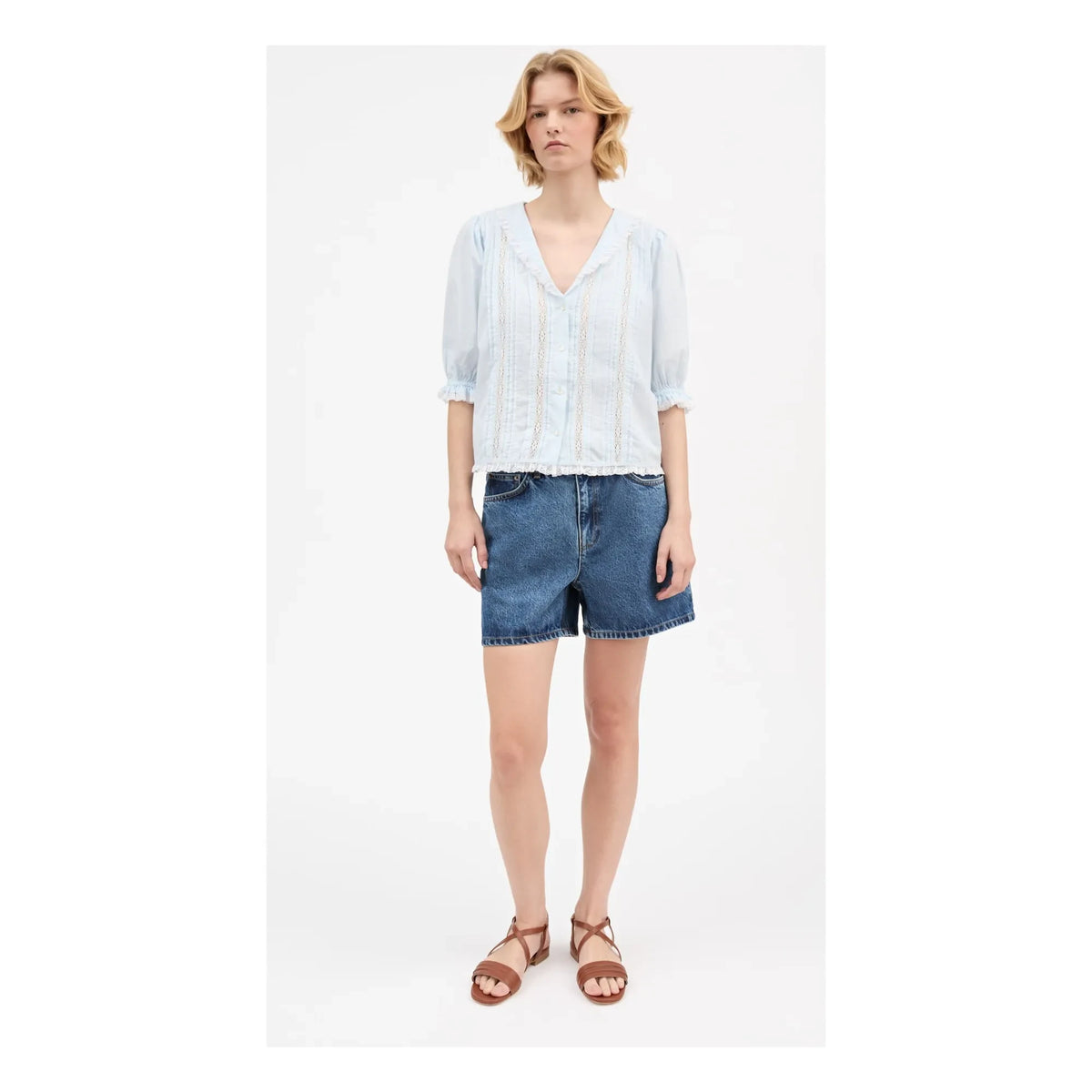Skall Studio - Magnolia organic cotton blouse | Light blue