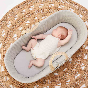 The Little Green Sheep Organic Knitted Moses Basket Bundle - Dove-Moses Baskets- | Natural Baby Shower