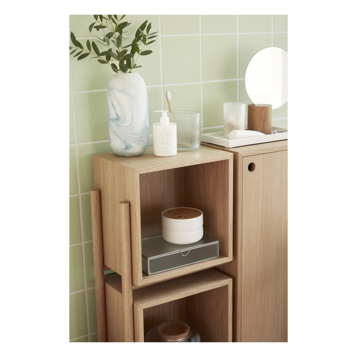 Pretty - FSC Meşe Dolap