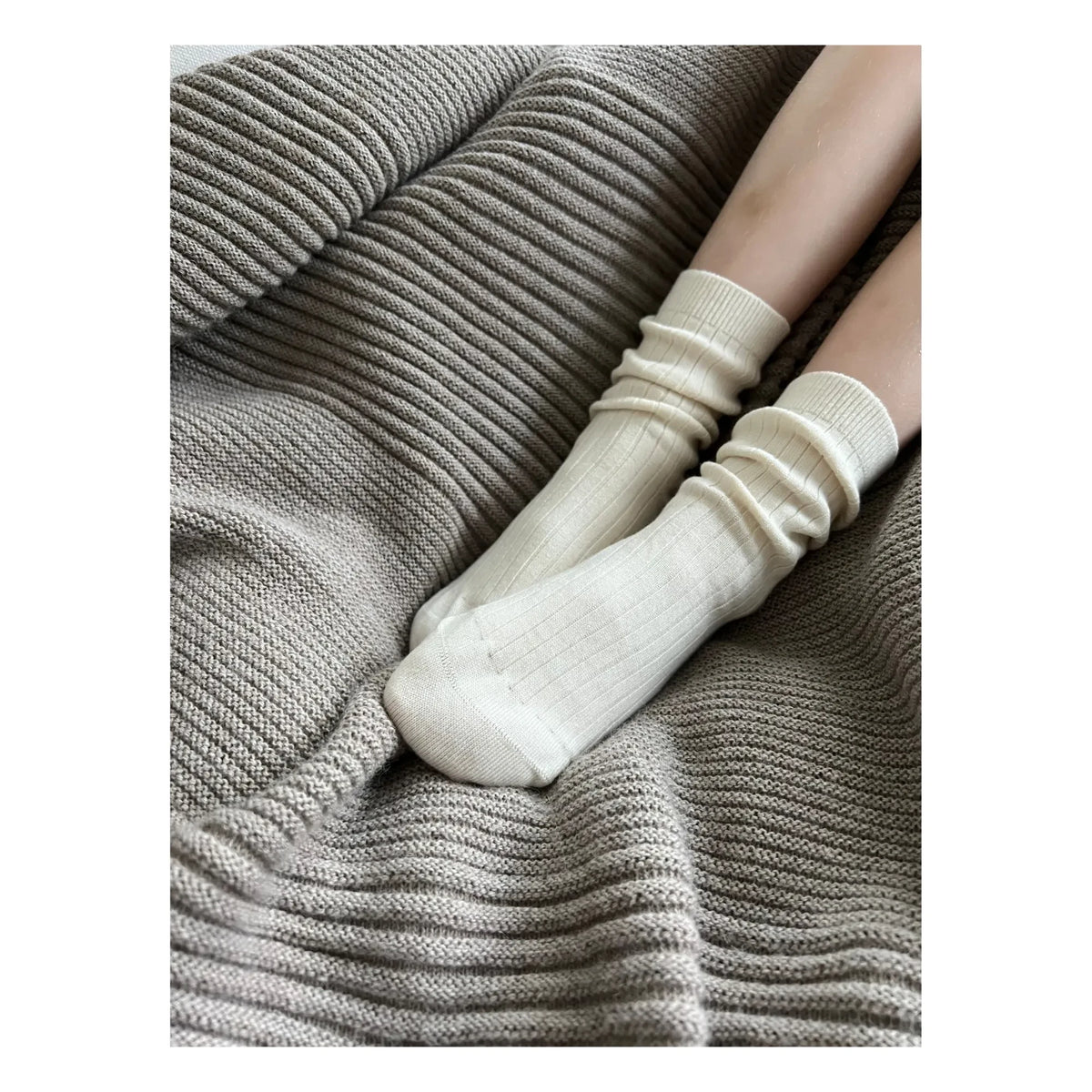 Holmm - Max Open Knit Cashmere Socks | Cream